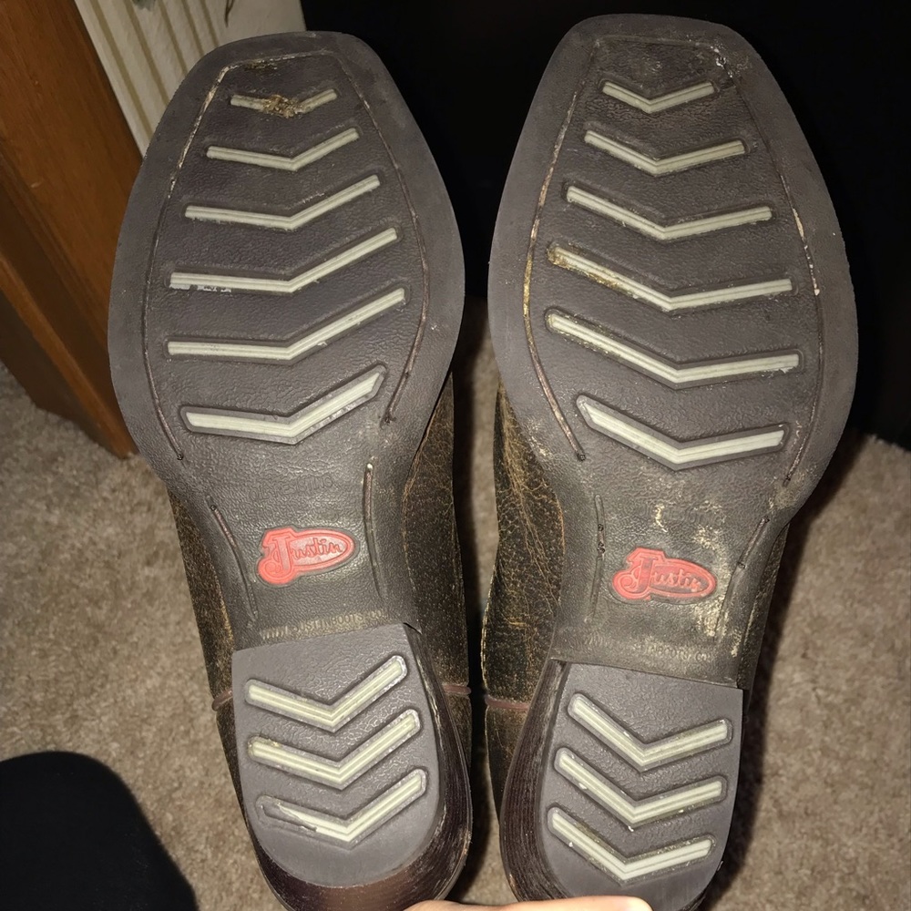 Justin square toe boots